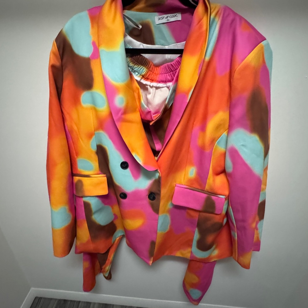 Vibrant Multicolor Women's Pantsuit - Picture 5 of 5
